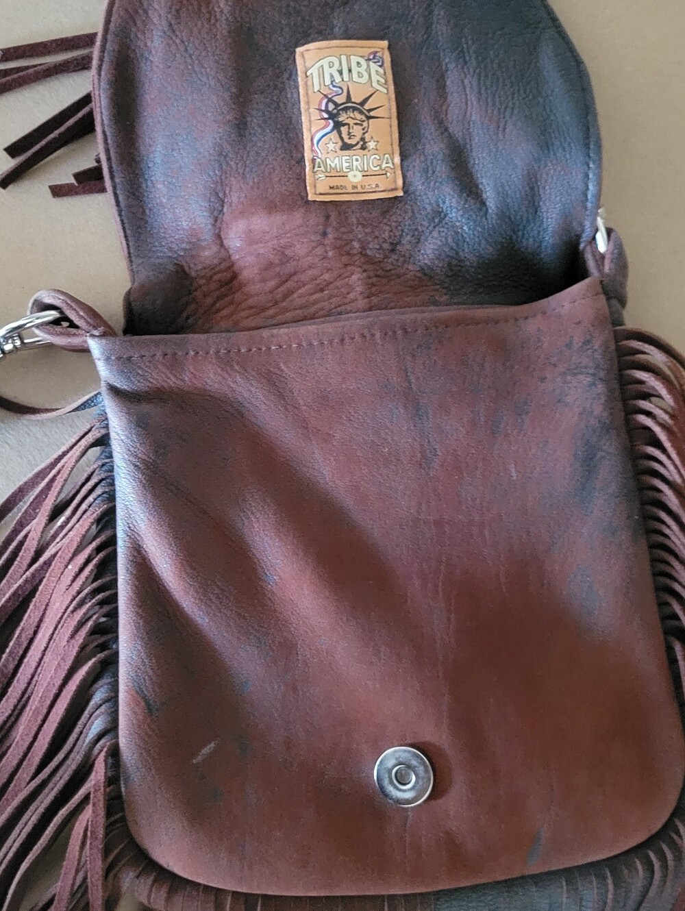Fringed Brown Leather Crossbody Bag with Turquoise Accents - Picture 5 of 6